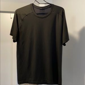 Lululemon ‘Metal Vent Tech T’ size L